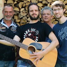 Played them all, the old Songs...