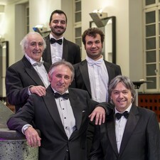 Die Nacht der 5 Ten�re