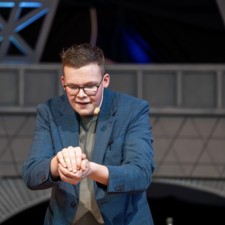 Verrückt - die Zaubershow / Foto: © Moritz Steffes Verrückt - die Zaubershow