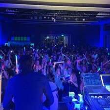 80s & 90s-Party: / Foto: © Gemeinde Quierschied 80s & 90s-Party: